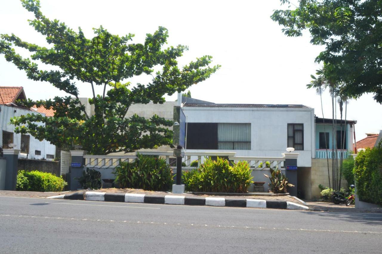Srikandi Semarang Bagian luar foto