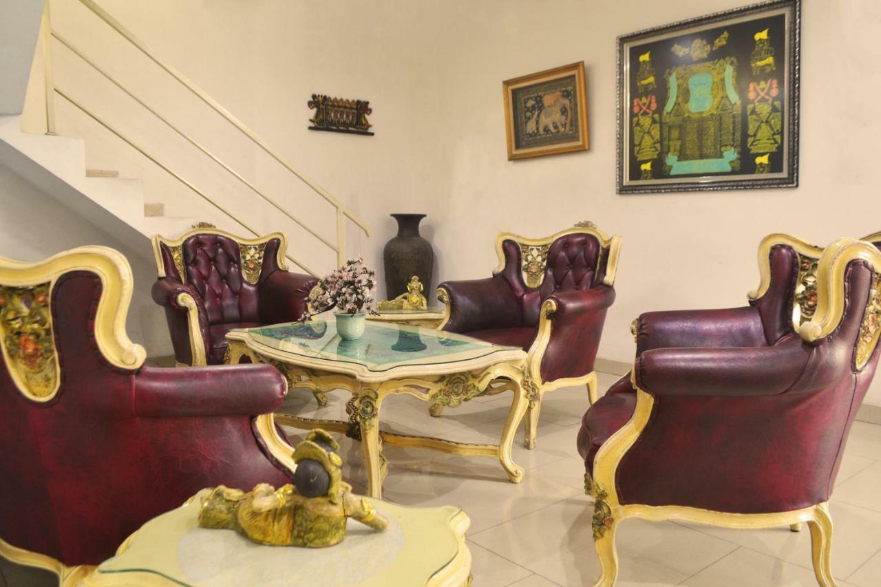 Srikandi Semarang Bagian luar foto